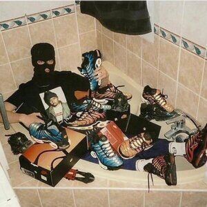 Meet your Posher, Tau